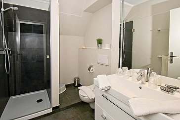 Ferienwohnung in Lobbe - Badezimmer der FeWo Typ B deluxe