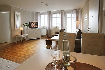 Ferienwohnung in Göhren - Deluxe Ferienwohnung im Haus Strandeck