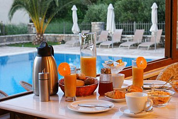 Ferienwohnung in Aegion-Longos - Harmony's reichhaltiges Frühstück, fakultativ