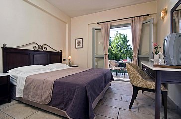 Ferienwohnung in Aegion-Longos - Suite Nafsika (50 qm) 2-4 Pers. Schlafzimmer