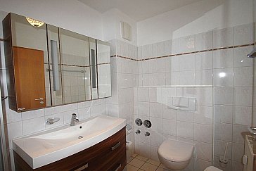 Ferienwohnung in Göhren - Badezimmer der Wohnung Typ C in der Strandresidenz