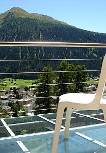 Ferienhaus in Davos - Blick Richtung Jakobshorn im Sommer