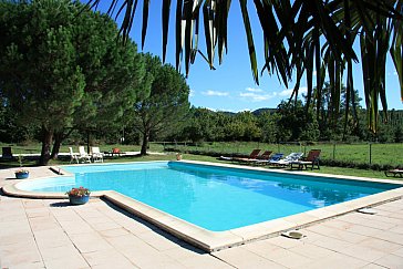 Ferienwohnung in Saint Didier sous Aubenas - Swimming-Pool im Grünen