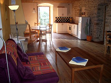 Ferienhaus in Saint Didier sous Aubenas - Stube mit Blick auf Küche