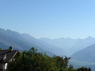 Ferienwohnung in Crans-Montana - Blick vom Küchenbalkon ins Rhonetal