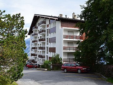 Ferienwohnung in Crans-Montana - Die Aussenfassade wurde im Sommer 2014 renoviert