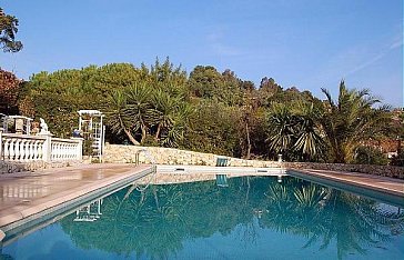 Ferienwohnung in Antibes Juan les Pins - Ein grosser Pool für Sie und Ihre Familie
