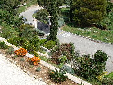 Ferienwohnung in Les Issambres - Ausgang der Domaine unter dem Haus