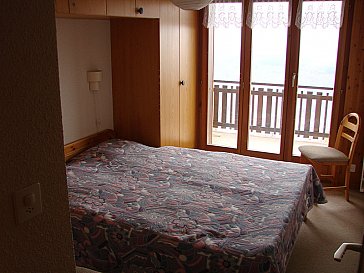Ferienwohnung in Veysonnaz - Schlafzimmer mit Einbauschränken