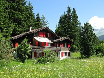 Ferienhaus in Lenzerheide - Haus am See im Sommer
