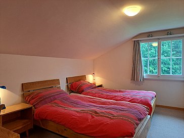 Ferienhaus in Lenzerheide - Oberes Schlafzimmer 2