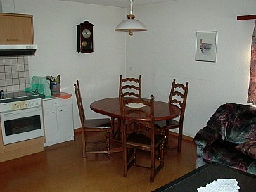 Ferienwohnung in Grengiols - Esstisch