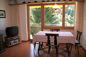 Ferienwohnung in Klosters - Wohn- Esszimmer