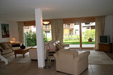 Ferienwohnung in Klosters - Wohnzimmer