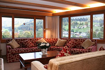 Ferienwohnung in Klosters - Wohnzimmer