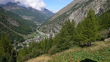 Ferienwohnung in Saas-Almagell - Ausblick von der Stube nach Saas-Grund