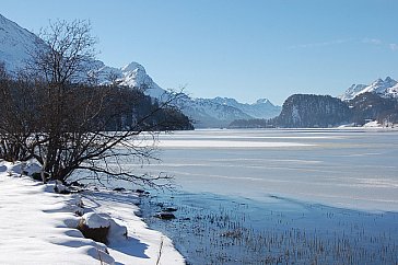 Ferienwohnung in Sils-Maria - Silsersee im Winter