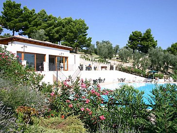 Ferienwohnung in Vieste - Der Pool mit dem Gemeinschaftssaal