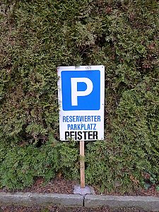 Ferienwohnung in Rapperswil - Reservierter Parkplatz