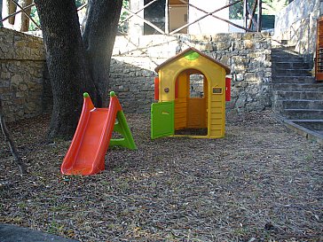 Ferienwohnung in Pisciotta - Spiele im Garten