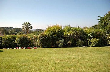 Ferienhaus in Villeneuve Loubet - Ein grosser Garten steht Ihnen zur Verfügung