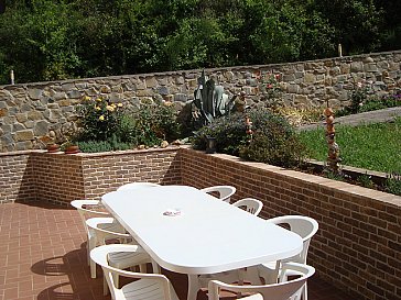 Ferienhaus in Campiglia Marittima - Terrasse Nebengebäude