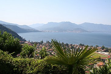 Ferienwohnung in Maccagno - Aussicht nach Luino