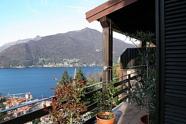 Ferienwohnung in Maccagno - Auf dem Balkon