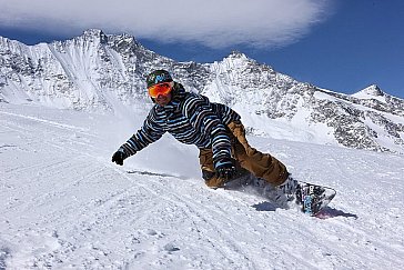 Ferienwohnung in Saas-Fee - Snowboarden und Skifahren