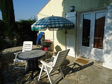 Ferienhaus in Nissan lez Enserune - Terrasse