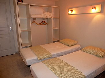 Ferienhaus in St. Pierre la Mer - Schlafzimmer mit 2 Einzelbetten