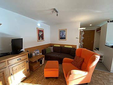 Ferienwohnung in Scuol - Wohnraum mit Schlafsofa