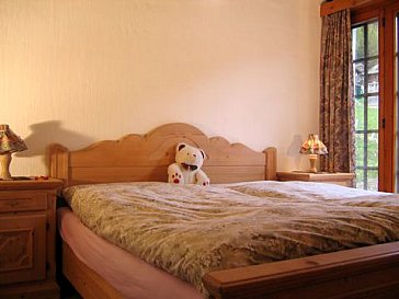 Ferienwohnung in Grächen - Eltern-Schlafzimmer