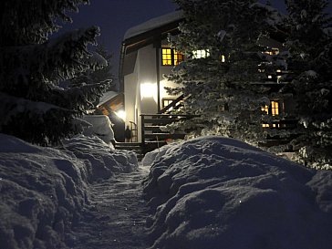 Ferienwohnung in Grächen - Chalet Goldblick - Winterabend