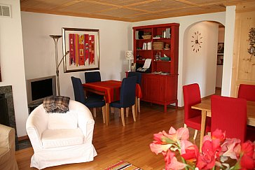 Ferienwohnung in Klosters - Wohnzimmer