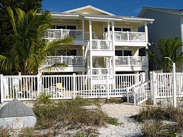 Ferienwohnung in Redington Shores - Hausansicht von der Strandseite