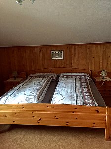 Ferienwohnung in Sigriswil - Schlafzimmer