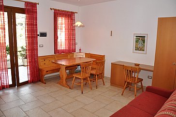 Ferienwohnung in Seccheto-Campo Nell - Wohn- Essbereich