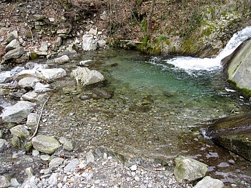 Ferienhaus in Avegno - Romantischer Bergbach (ca.600m)