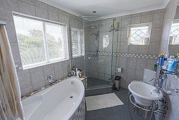 Ferienhaus in Kapstadt-Constantia - Cottage Cabernet - Bathroom