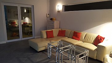 Ferienhaus in Kapstadt-Constantia - Cottage Cabernet - Lounge / Entrance