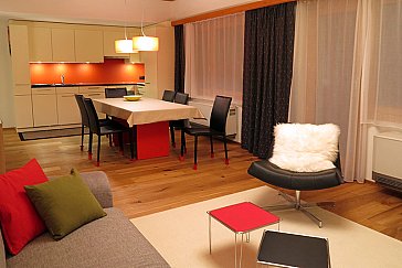 Ferienwohnung in Davos - Wohnzimmer / Esszimmer