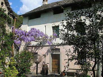 Ferienhaus in Tegna - Aussen