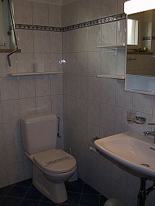Ferienwohnung in Locarno - Bad mit Dusche