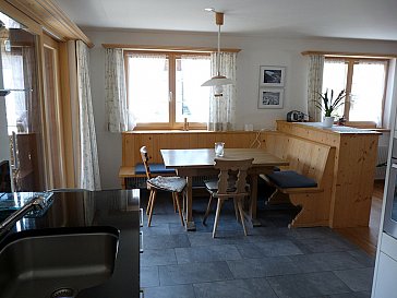 Ferienwohnung in Klosters - Esstisch