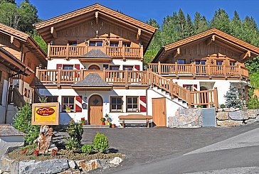 Ferienhaus in Flachau - Berghof-Chalet
