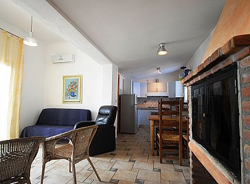 Ferienwohnung in Orosei - Wohnzimmer mit Doppelbett-Sofa
