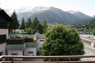 Ferienwohnung in Klosters - Aussicht vom Balkon