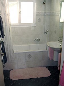 Ferienwohnung in Saanen - Badezimmer