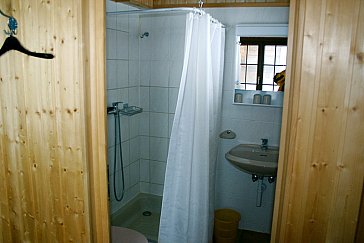 Ferienwohnung in Les Crosets-Val d'Illiez - Badezimmer mit Dusche